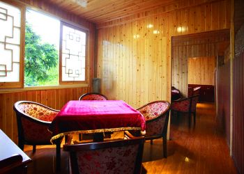 金龍山莊 套房棋牌娛樂