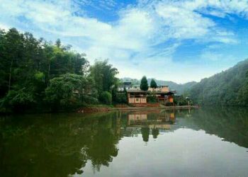 鑫隆山莊全景