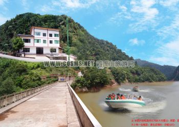 四面山農(nóng)家樂(lè) 萌鋮避暑山莊