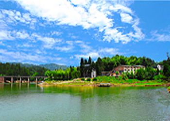 四面山農(nóng)家樂(lè) 森林湖度假村